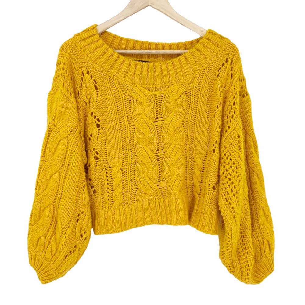Lulu’s Gold Cropped Boxy Fit Cable Knit Sweater Size XS